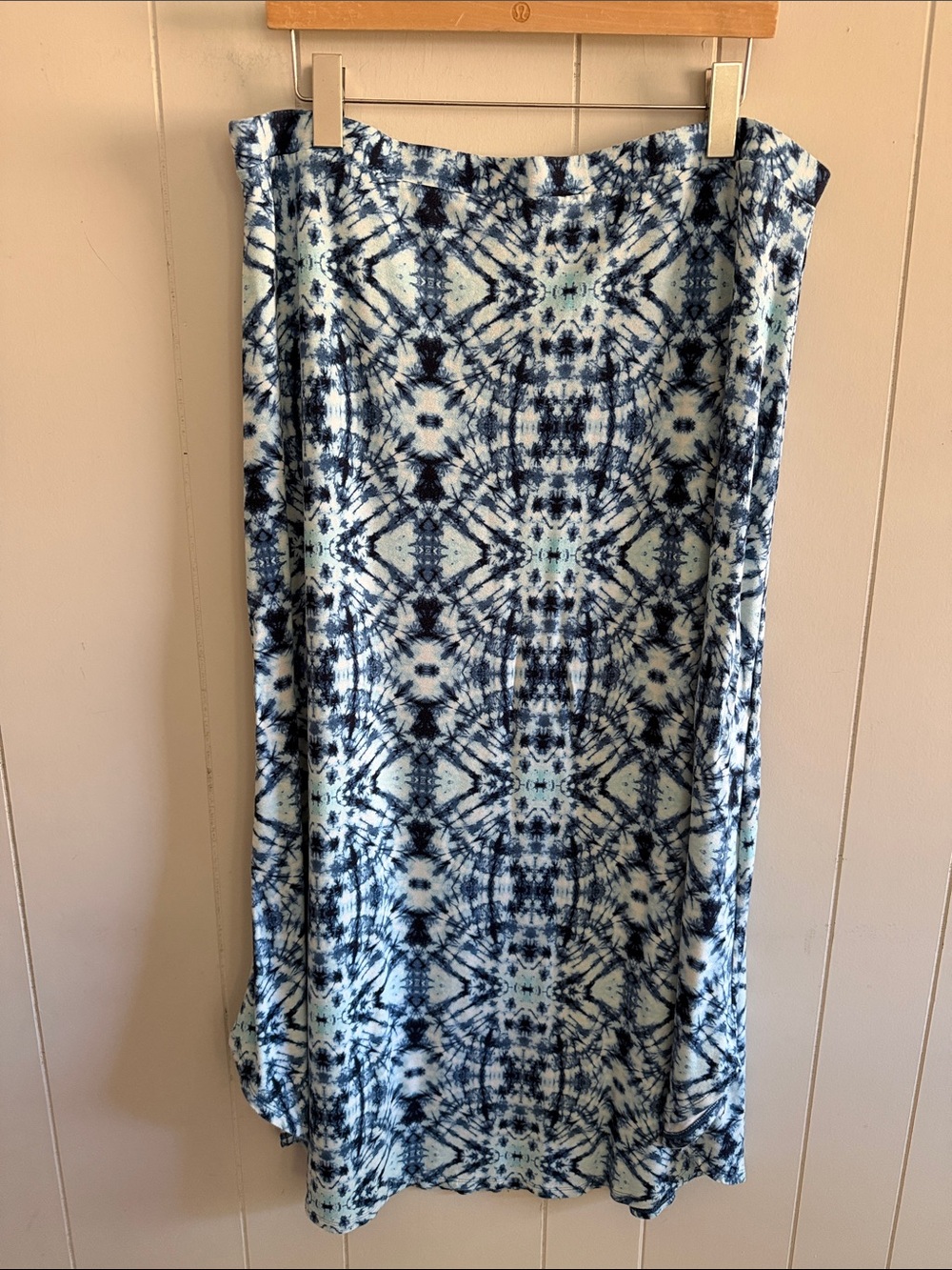 Chico's Maxi Skirt Stretch Pull-On Rayon Size 3 XL Boho Coastal Resort Artisanal